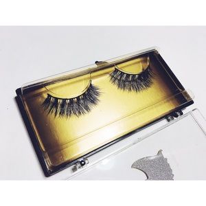Makeup - Mink Lashes Makeup - Mink Lashes